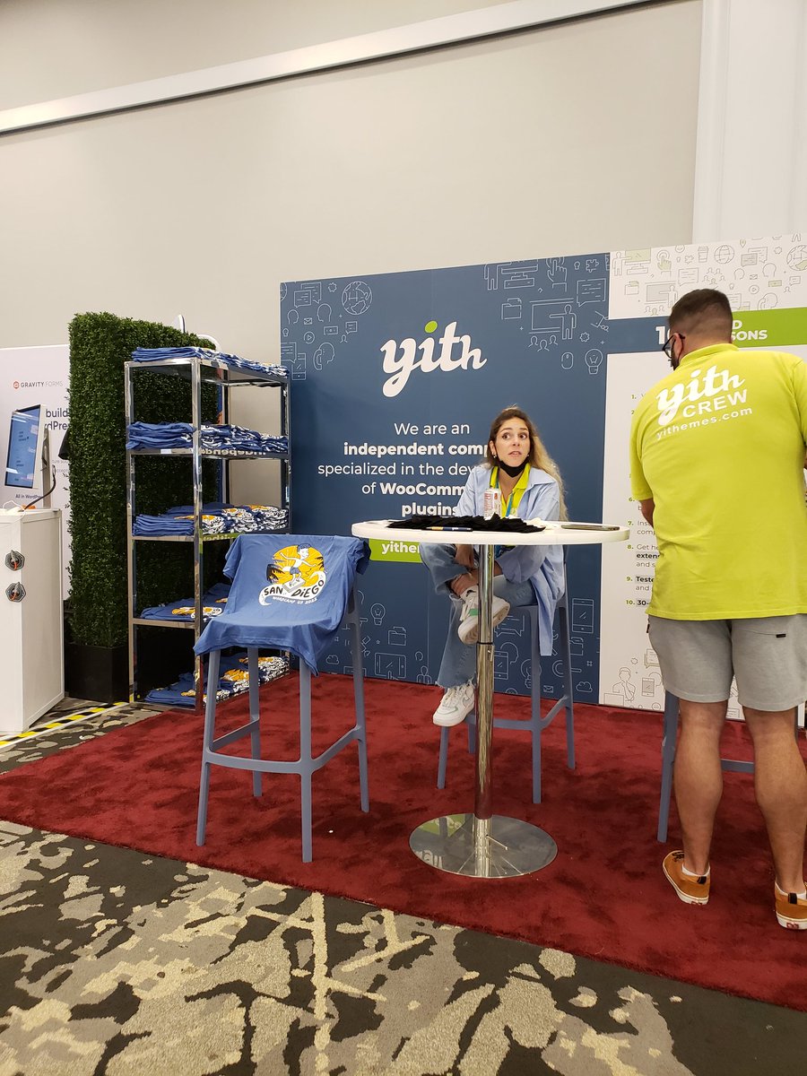 CraftPlusTech's tweet photo. With great conference, comes cool sponsor booths! Some of my fav: WCUS shirt @YITHEMES (they got XS ❤), giant plushie @managewp (display only!), stress ball lottery for an airpod from @StratticWeb (&amp; pink socks!), cool 😎 from @WooCommerce 1/3 #WCUS #WCUS2022 https://t.co/VPBhpQP78R