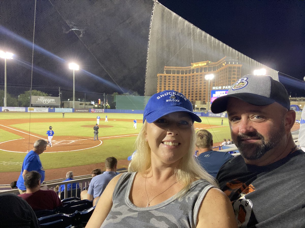 MiddeMatt's tweet photo. @BiloxiShuckers #shellfies https://t.co/klZBM22uKW