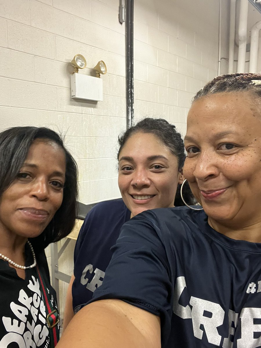 KeishaMichele's tweet photo. My Alumni Sisters!!! #HFTCP https://t.co/lgxbz8Y7J4