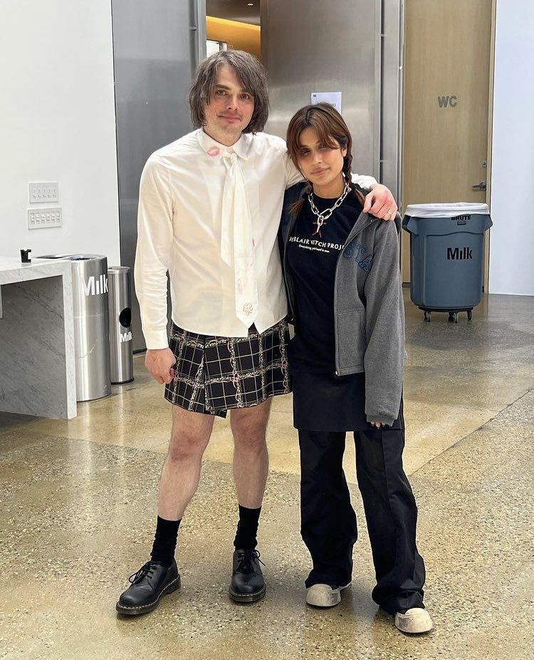 hamtuud's tweet image. thinking about peni parker and how she is actually just femme gerard