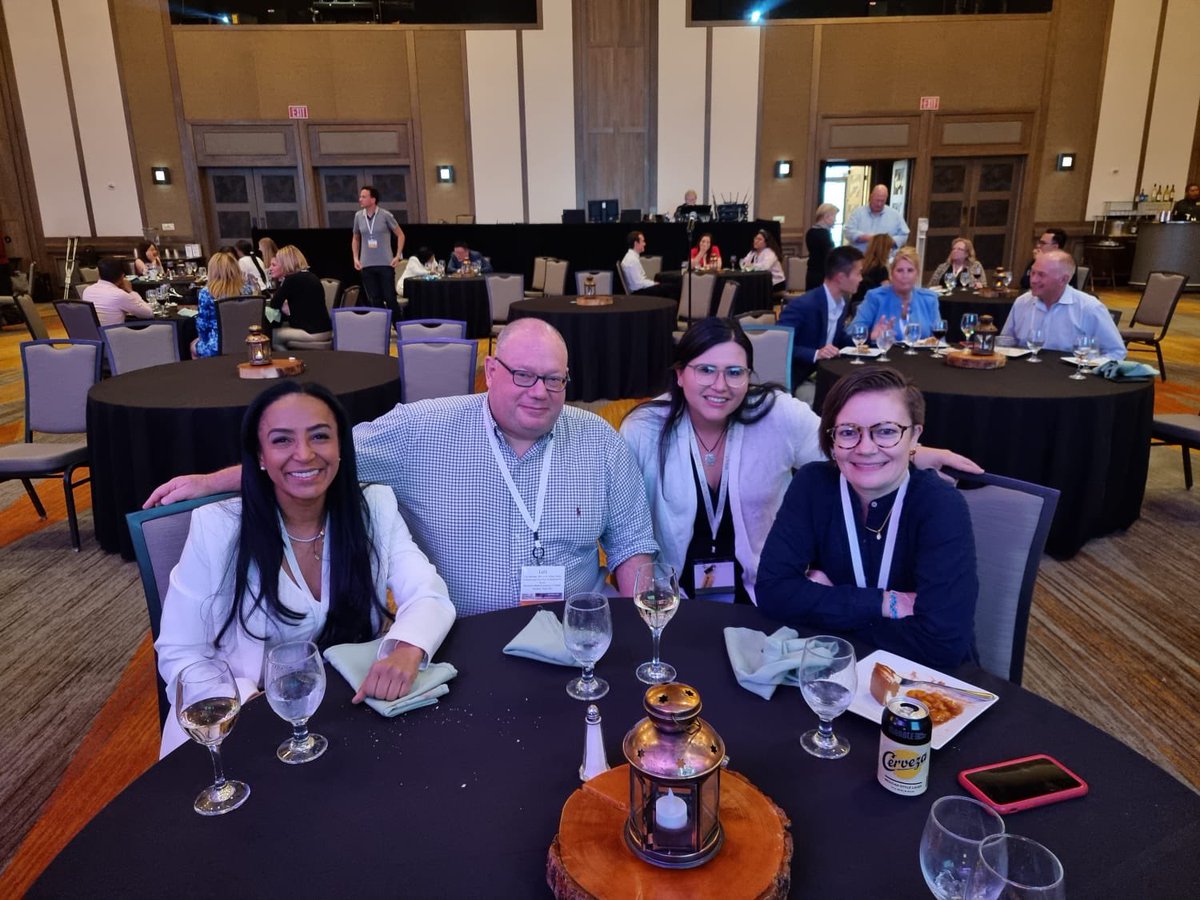 ferduende's tweet photo. Latin American chapter in @MSG_ERC #MSG2022
Great meeting, learning from the best & networking!
@DrLuisO @berrio_indira @carla89rom https://t.co/IjkcsHUolV