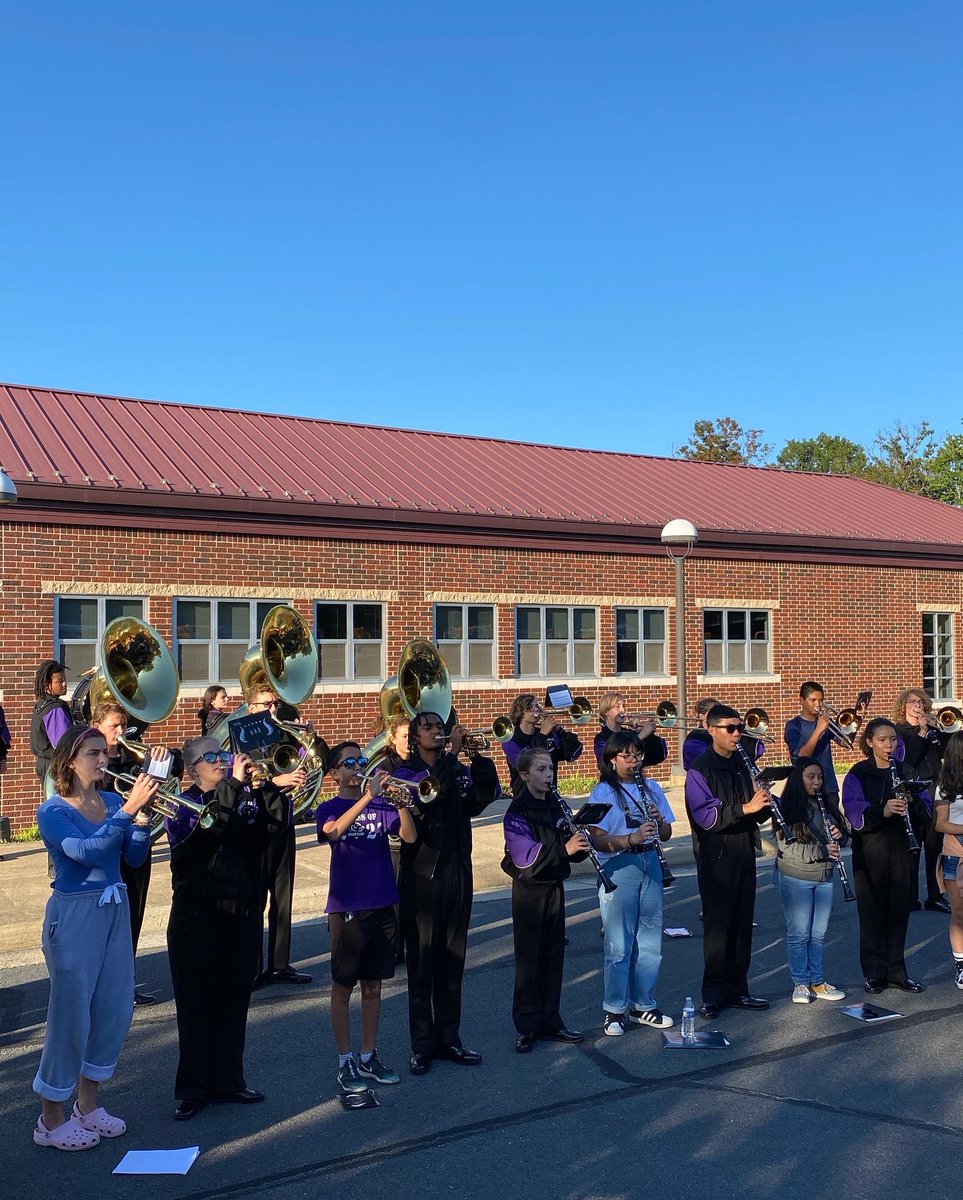 RiverBendBands's tweet photo. So grateful to Mr. Lotfi and the @pfhsbands for being so welcoming to our students today! We had SUCH a great time hanging with the Marching Panthers!! #bandfam #rbmsmusic @RBMS_Official https://t.co/BtN538kXLQ