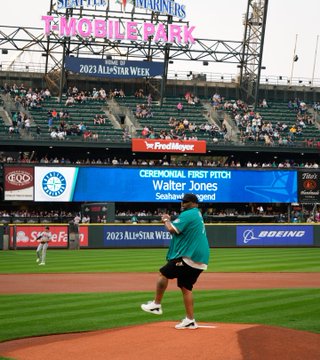 Walter Jones throws out the first pitch.