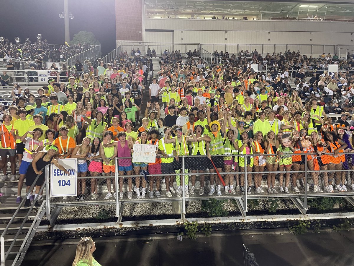 Hear our ROAR! Our ⁦<a href="/studentsectRHS/">Reedy Student Section</a>⁩ is having a great time tonight #RHSRoar