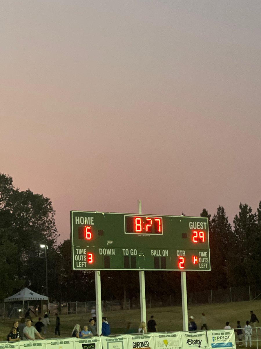 staggassi's tweet image. Score update at half from Clearfield…teams traded 60+ yard punt returns for touchdowns before Farmington put their foot down. @patrickcarr_