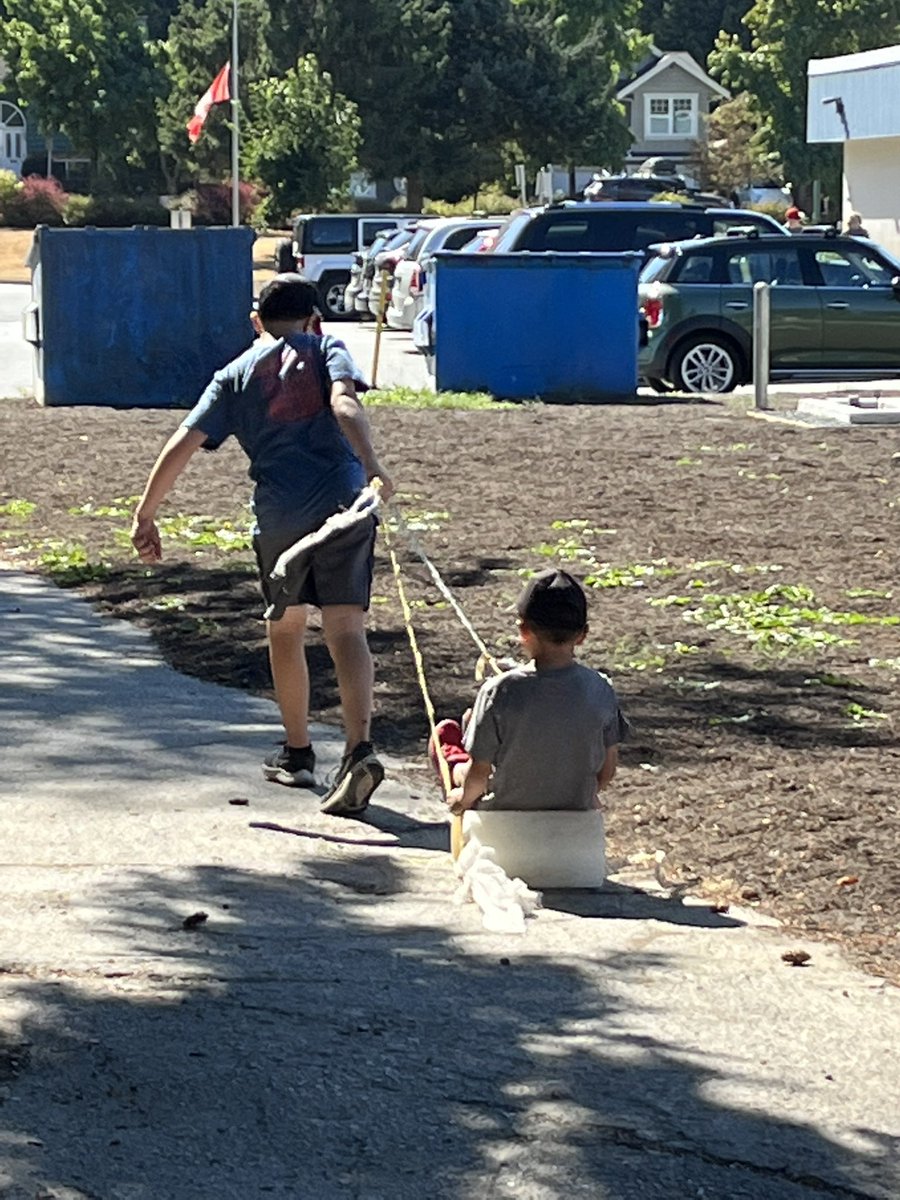 Melanie Sidney tweet media