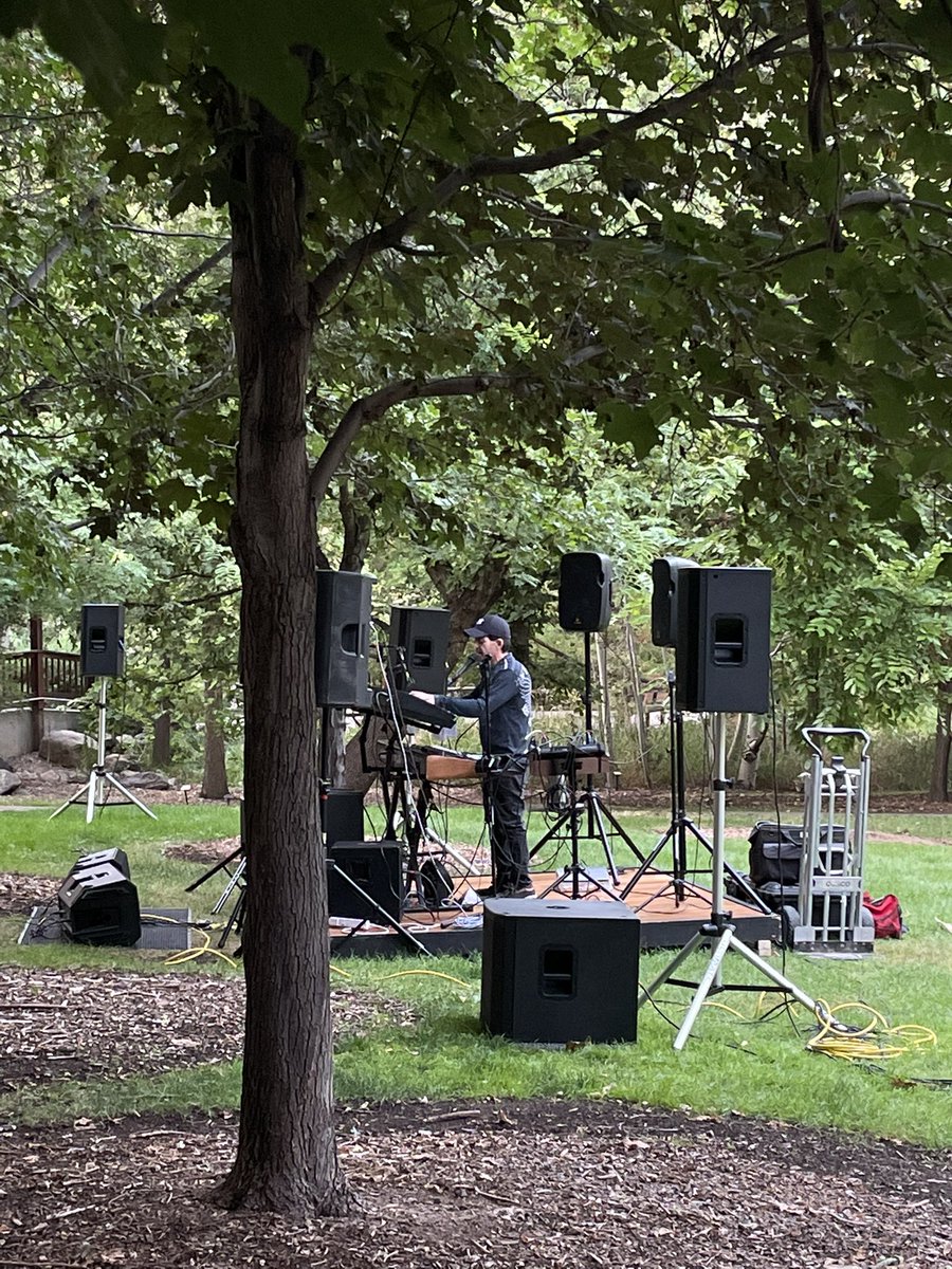 RenoMayCenter's tweet photo. For today’s live music, we had Russell Torress perform on this beautiful Friday summer night! There are amazing food vendors available! Enjoy a relaxing evening with family or friends ☀️ https://t.co/uBrnrMDwHw