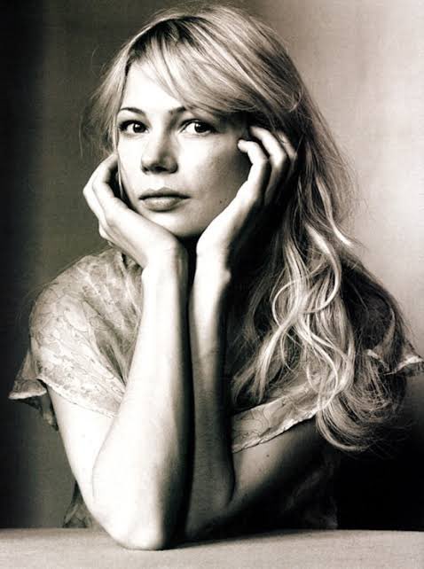 Happy birthday Michelle Williams. My favorite film with Williams is Brokeback mountain. 