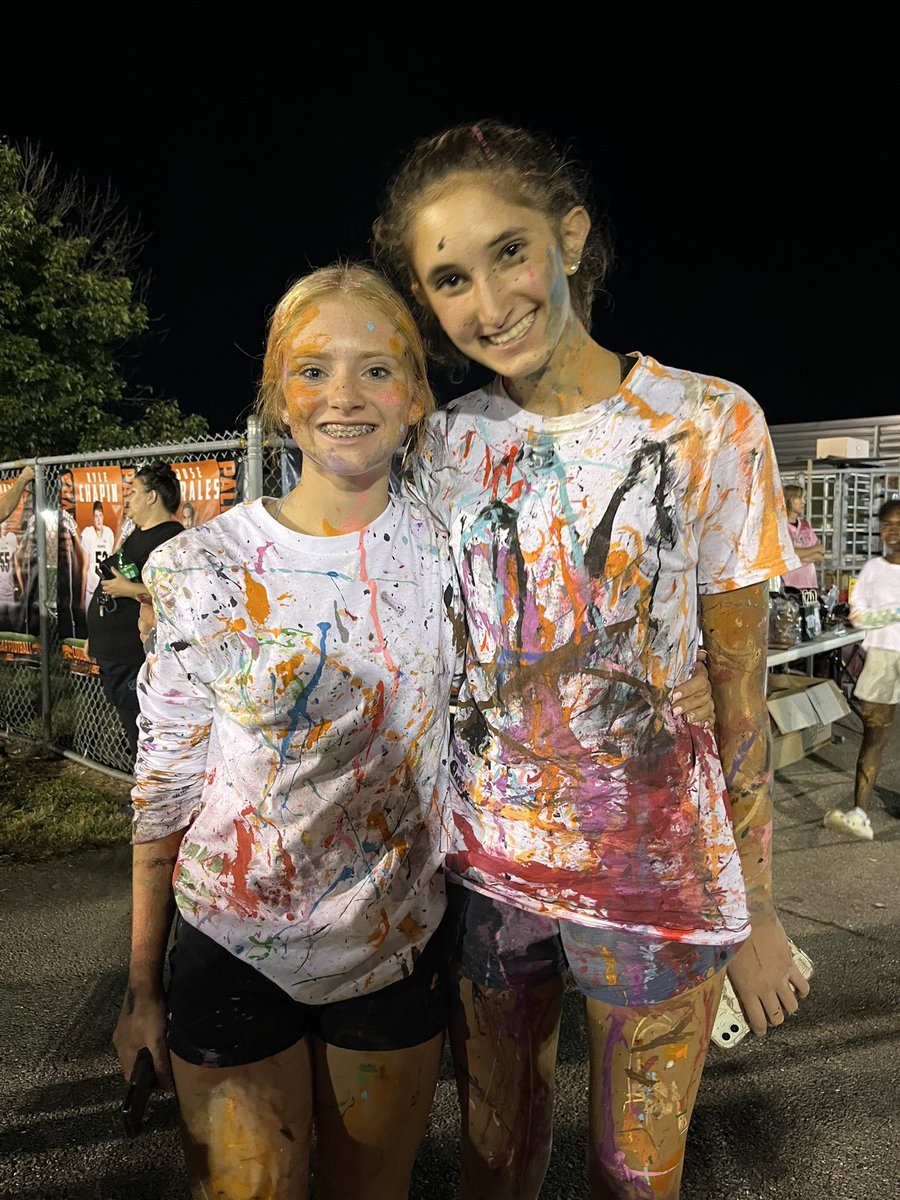 MrsAMHarrison's tweet photo. Student Section Fun 🐾🧡🖤…
#paintwars https://t.co/F606DbIvlN