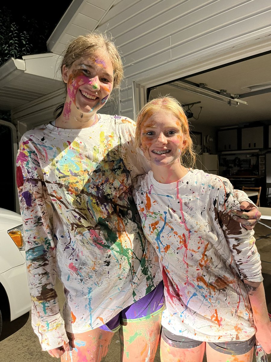 MrsAMHarrison's tweet photo. Student Section Fun 🐾🧡🖤…
#paintwars https://t.co/F606DbIvlN