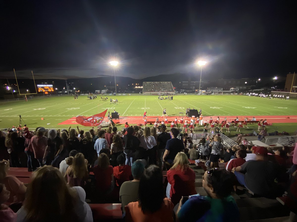 SMLGoodN's tweet image. Go Eagles 🦅 It was great to see &amp;amp; support many of our former #SMLGN students this evening! ❤️ @Official_FCHS #FCPSVA @FCPSVA