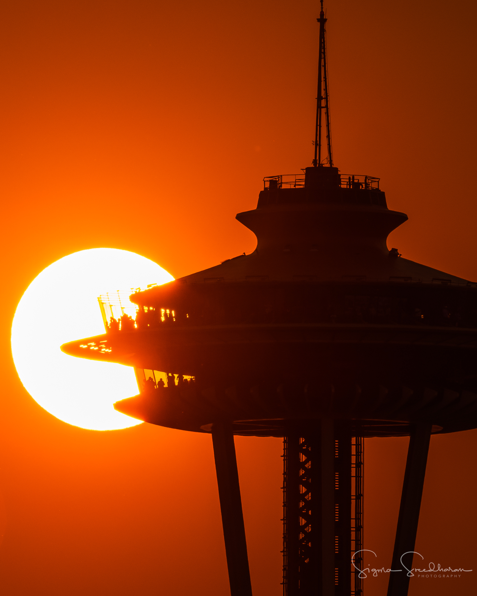 sigma-sreedharan-on-twitter-tonight-s-smoky-seattle-sunset-next-to