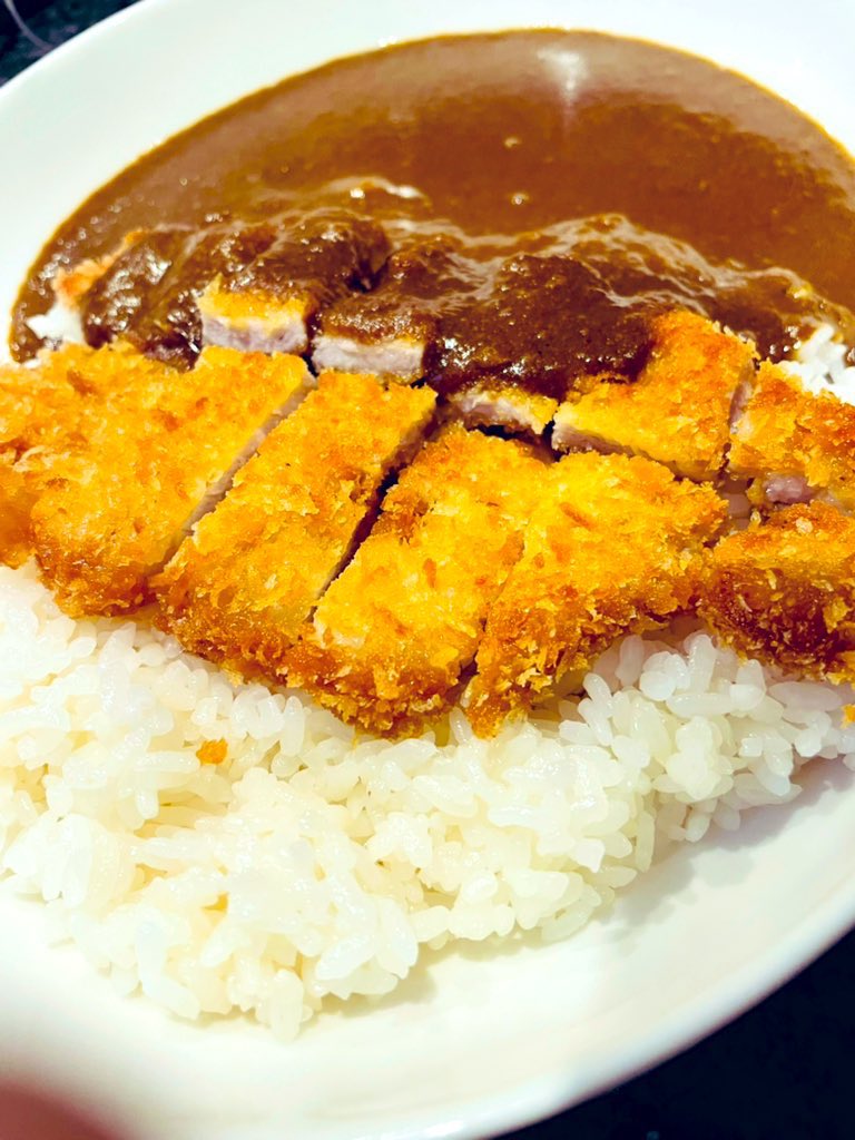カレー&Bar．ブーメラン on Twitter "カレーブーメランです 本日10日(土)は 11時〜23時まで 営業いたします🙋‍♂️