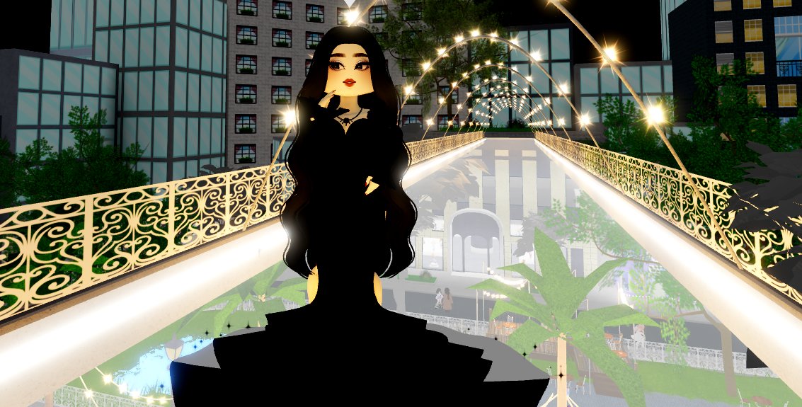 shadowfizzman's tweet photo. Fit of the day in RH: Morticia Addams 
#addamsfamily #royalehigh https://t.co/phSyTUFR3P
