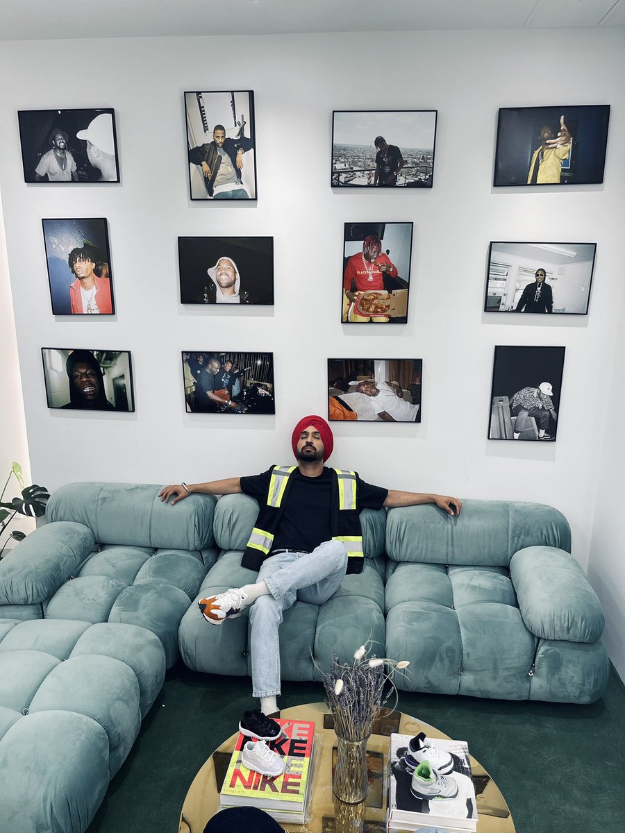 diljitdosanjh's tweet photo. Shoot Done✅

Milde an DUSSEHRA Te Theaters Ch 😎🤘🏾

#BBPN - 5 October😁 https://t.co/UH5WsJ8TBa