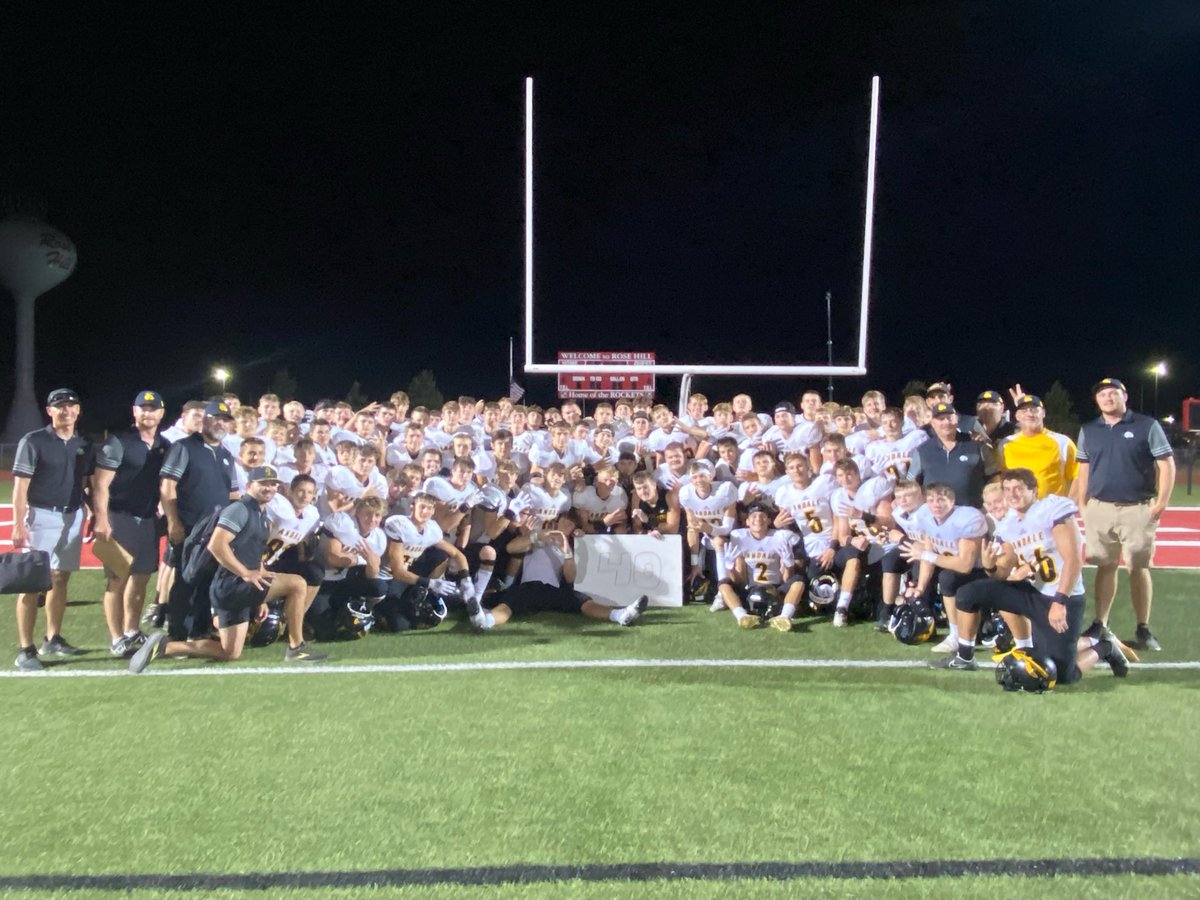 Tonight’s win over Rose Hill (60-7) made it 40 wins in row for 3A Andale. One of the best football teams in Kansas, regardless of classification. Nice work by HC Dylan Schmidt. Only two losses since 2017 since he became head coach. #sportsinkansas