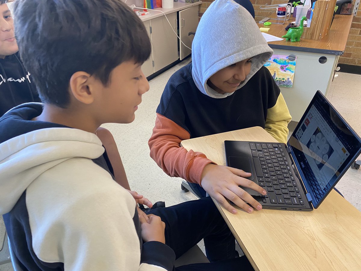 lidia_katzman's tweet photo. 8th graders in SSS class @D59Grove exploring identity & identifying factors that contribute how people see themselves in the worldβthinking critically & having honest discussions has its challenges but thatβs when growth happens @d59learns @SEL https://t.co/poi0aW2eoE