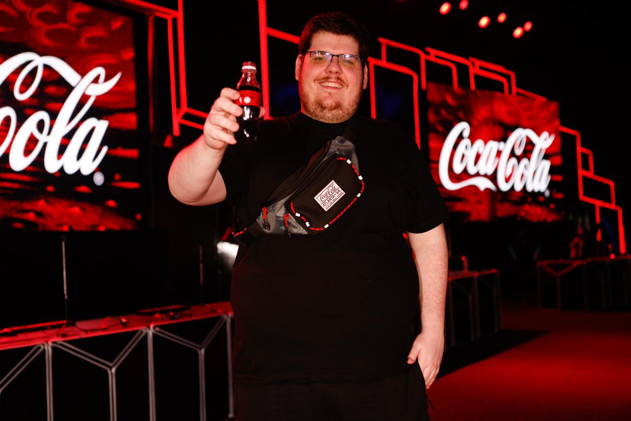 Coca-Cola Brasil 🧊 on X: A ELITE vai entrar ao vivo