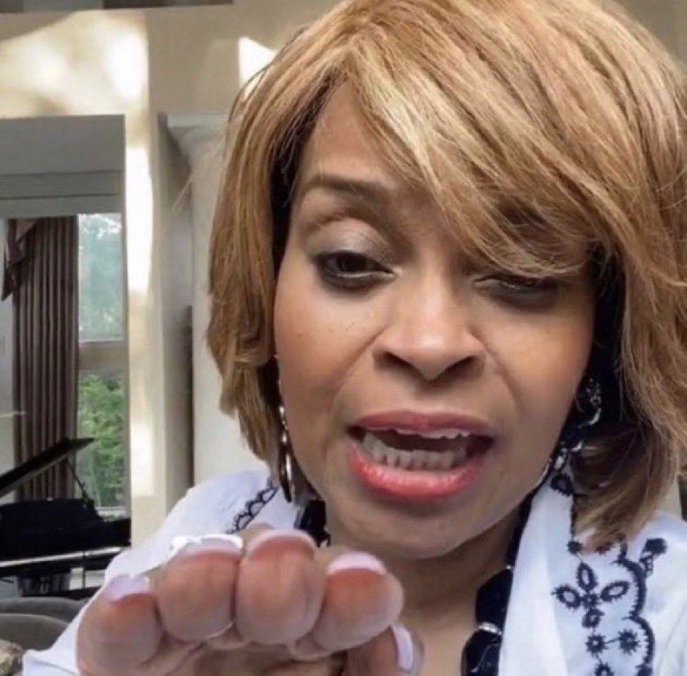 dontwonder__'s tweet photo. @1501certified @300 &amp; @RocNation  WASSUP!? Cause y’all dropped the entire ball with that new Megan feat Lil’Kim!? Explain !?!? https://t.co/lRXcqNzwZe