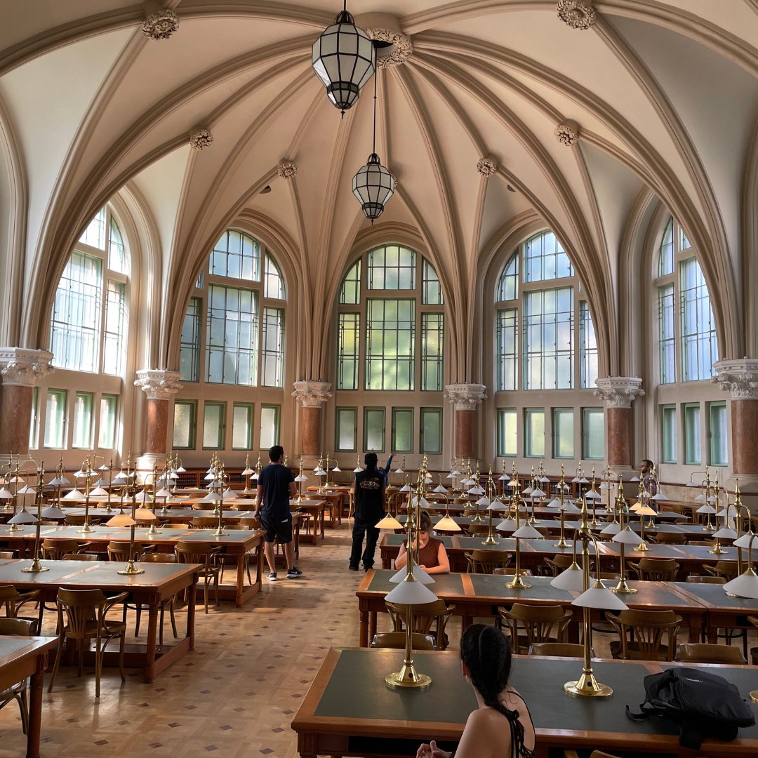 Abroad_Films's tweet photo. Dream location in one of the most beautiful libraries in Budapest📚

Fun fact: a scene from the movie The Spy Who Dumped Me was also shot on this exact location - with Kate McKinnon!

#abroadfilms #servicecompany #commercialshooting https://t.co/B4CduFT3Ix