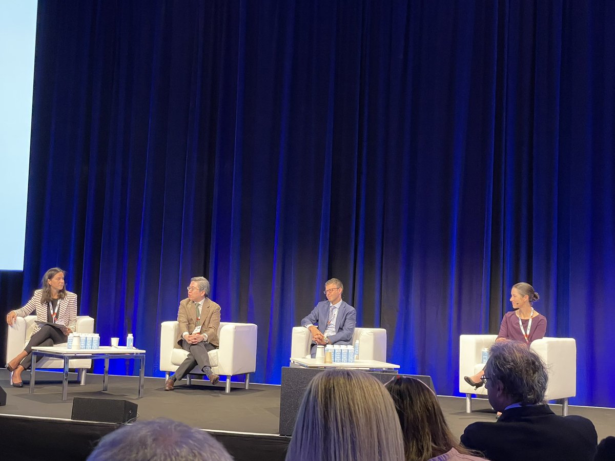 LorenzaRimassa's tweet photo. What a session! A packed room for three first-line phase 3 trials of #Immunotherapy for #HCC #LEAP002 #RATIONALE301 and #CamrelizumabApatinib at #ESMO22 @myESMO @DrAngelaLamarca @StephenLChan1 #KatieKelley #RichardFinn https://t.co/dBCS9IZndG