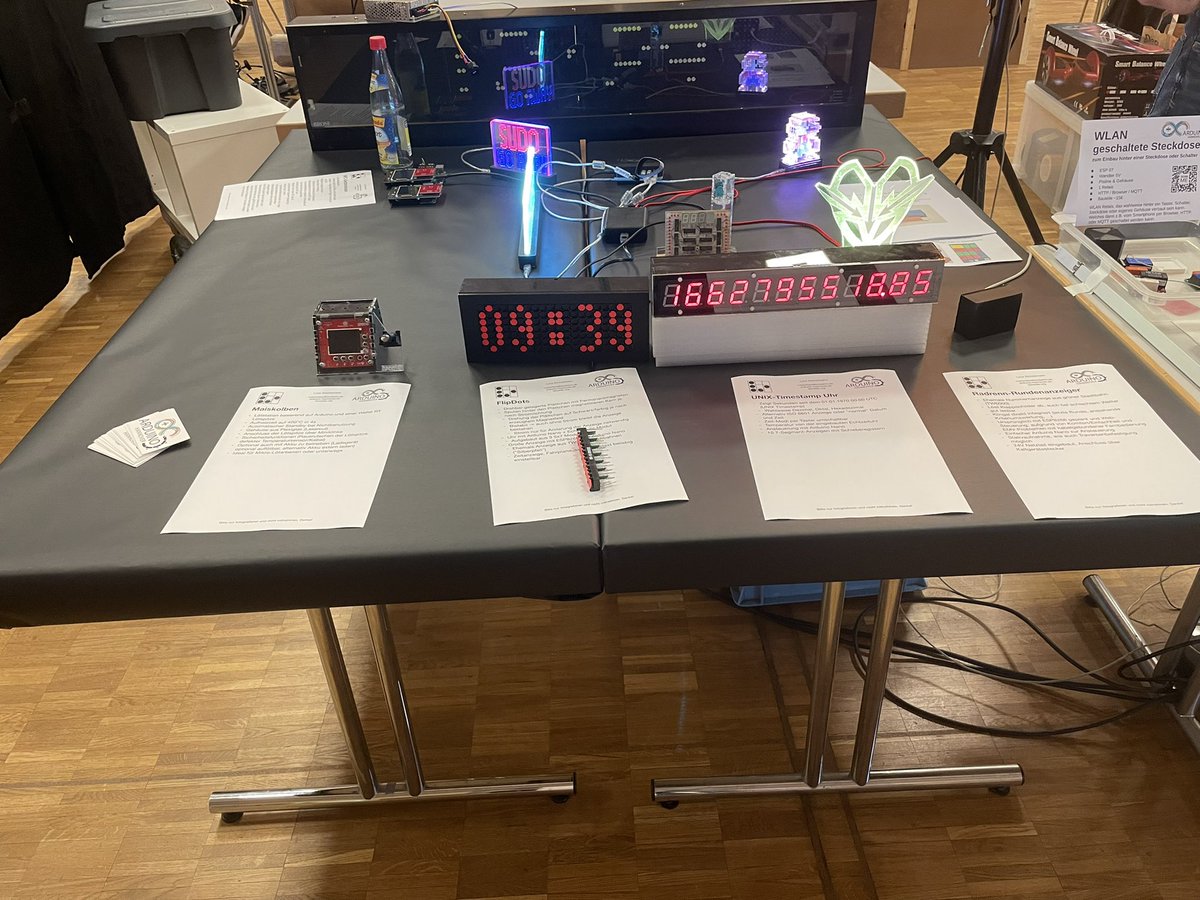 <a href="/leinelab/">LeineLab</a> <a href="/MakerFaireDACH/">Maker Faire DACH</a> Schon einmal ein paar Impressionen vom Stand. In 5 Minuten geht's los.