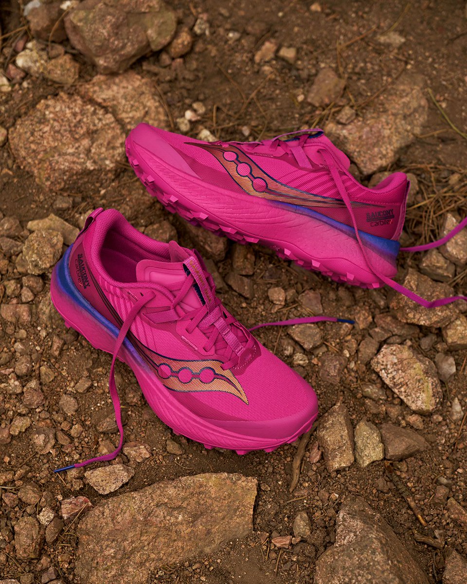 Libera al aventurero que llevas dentro con las #EndorphinEdge. Nuestra zapatilla para la montaña con placa de carbono articulada de Carbitex™ para que tu carrera sea explosiva y tengas la mejor ventaja fuera del asfalto.