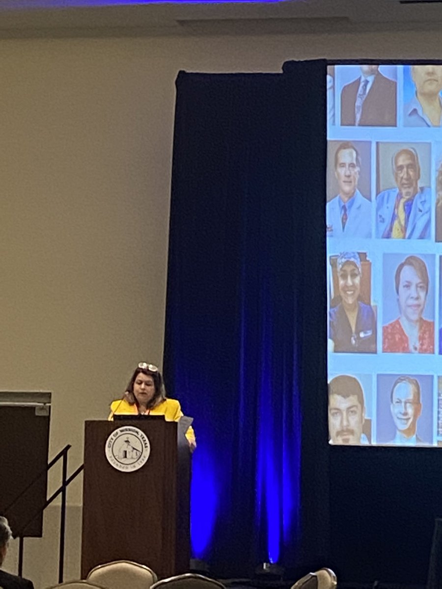 noeg2056's tweet photo. Dr. Maestre giving a talk about Resiliency and ALZ at the Research Symposium 2022 at the Mission Event Center #community #utrgv #utrgvsom https://t.co/2fO1f6Dq2r