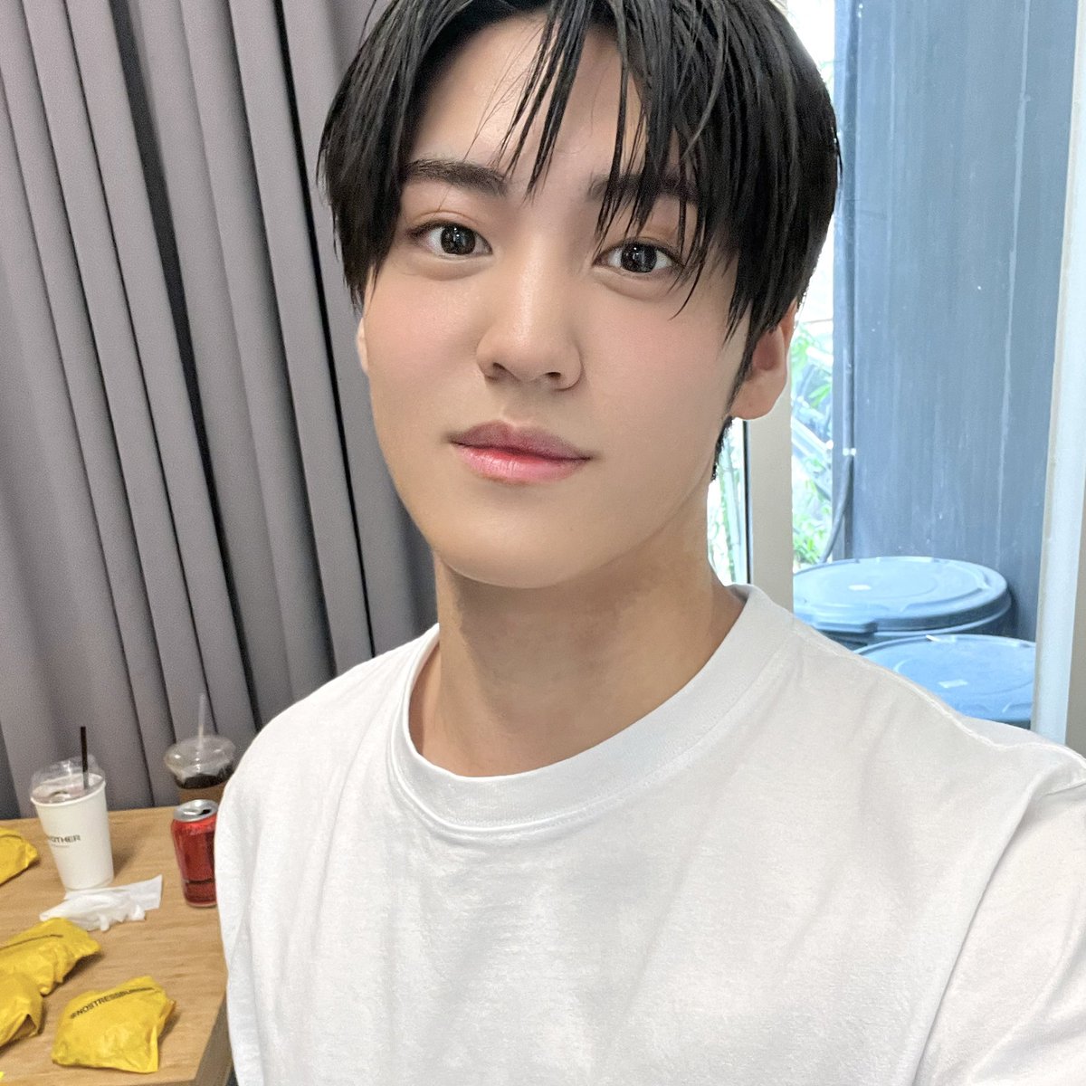 flexm_official's tweet photo. [🌝] #송유빈(@syv__official)이 전하는 2022 추석 인사 메시지 💌

송유빈과 함께 즐겁고 풍성한 한가위 보내시길 바랍니다🌝🤍 보름달 보면서 유빈이 생각 하기로 약속🤙💕

_
#SONGYUVIN  
#플렉스엠 #FLEXM https://t.co/MSdxoMA7Rm