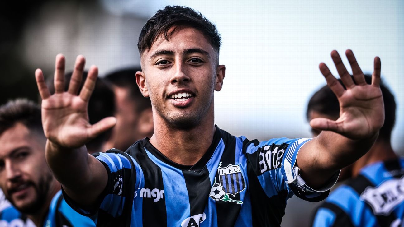 Uruguayan Football Star Fabricio Díaz Inks Deal With Al Gharafa In Qatar Uruguayan Football Star Fabricio Díaz Inks Deal With Al Gharafa In Qatar