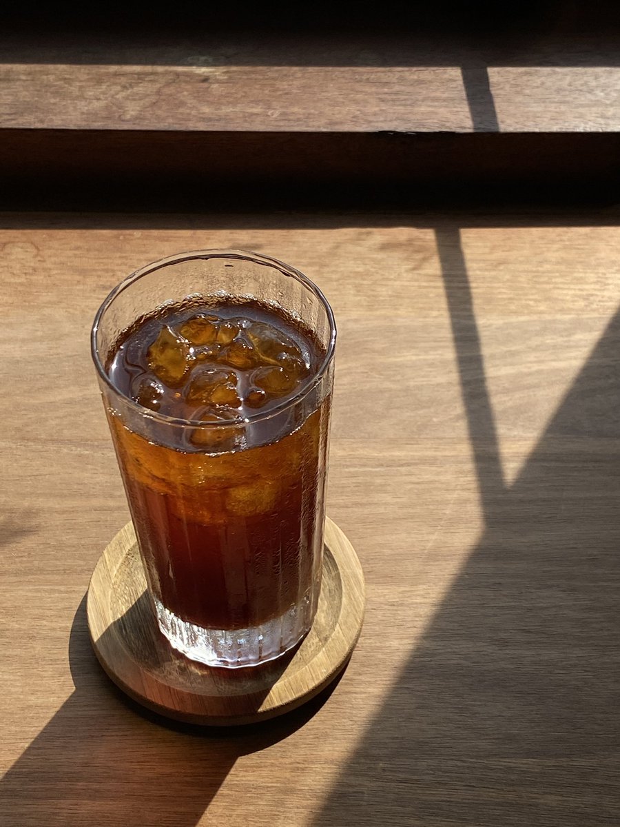 Afternoon! Happy weekends guys, enjoy a cup of Japanese hand drip coffee