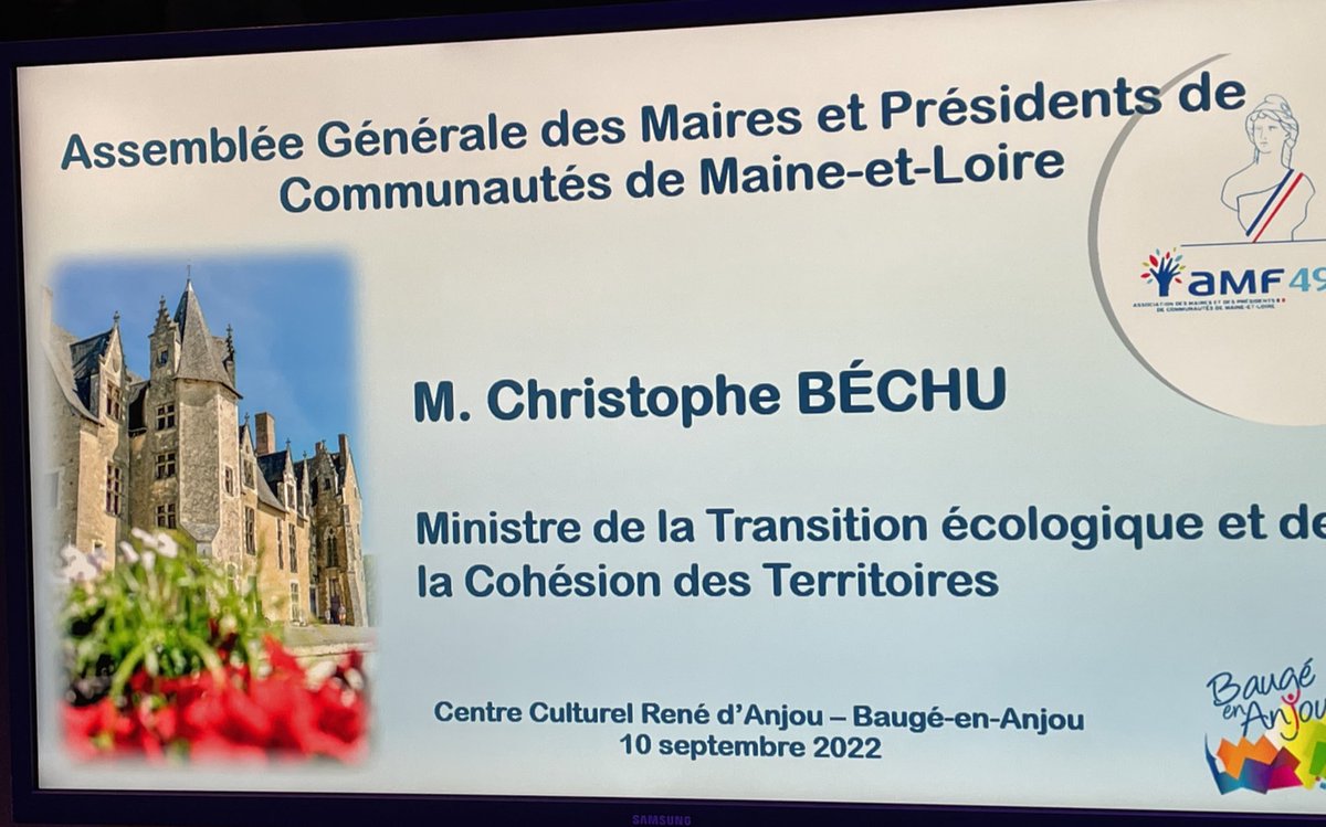 chalopinbauge's tweet image. @ChristopheBechu répond aux questions des maires @Amf49Maires #Cvae #inflation #transitionEnergetique #ressourcesDesCommunes #ZeroArtificialisation #fiscalité
