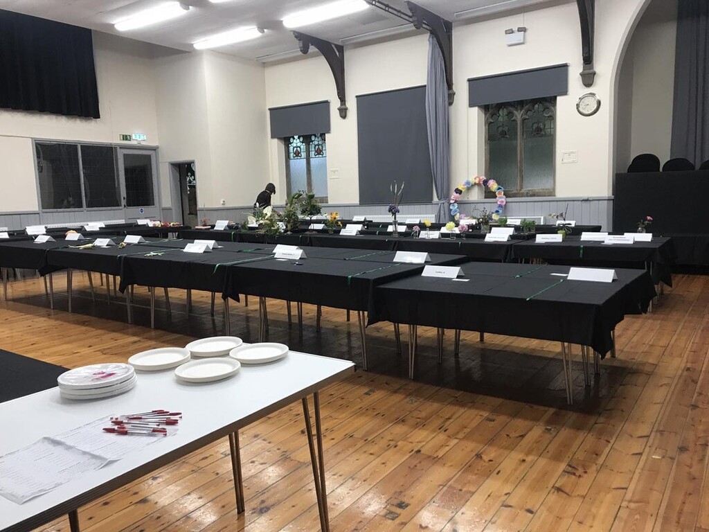 The setting up has begun! You still have time to bring your produce, crafts, floristry and baking. Pop in with your entries to the Imperial Rooms between 9-11am.  Link to schedule in bio. #matlockshow2022 #matlockshow #matlocktowncouncil #wellfieldallotm… instagr.am/p/CiUYhVlI1nv/