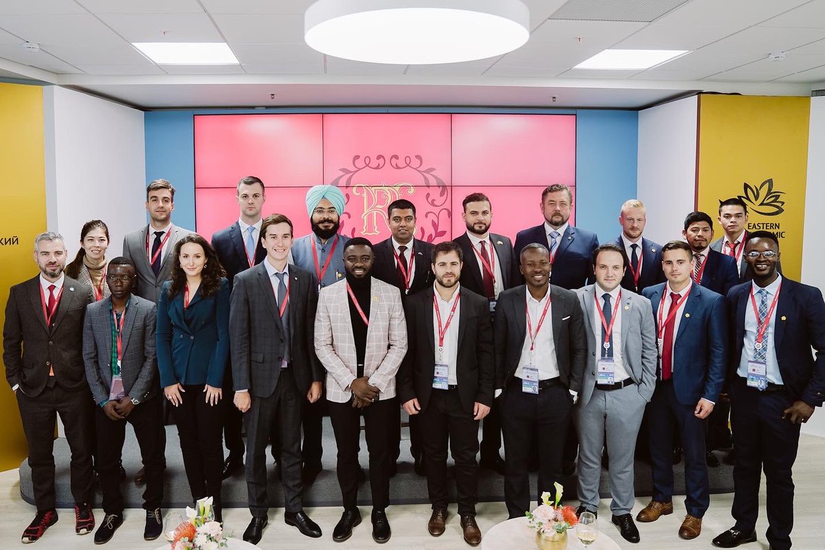 Friends for Leadership tweet media