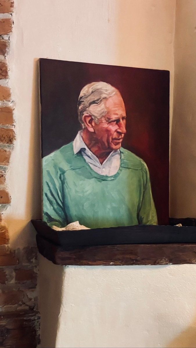 plittger's tweet photo. A portrait of Charles III from his private residence Zalanpatak in Romania (where I stayed this summer) #KingCharlesIII https://t.co/DnzhHd1Vzt