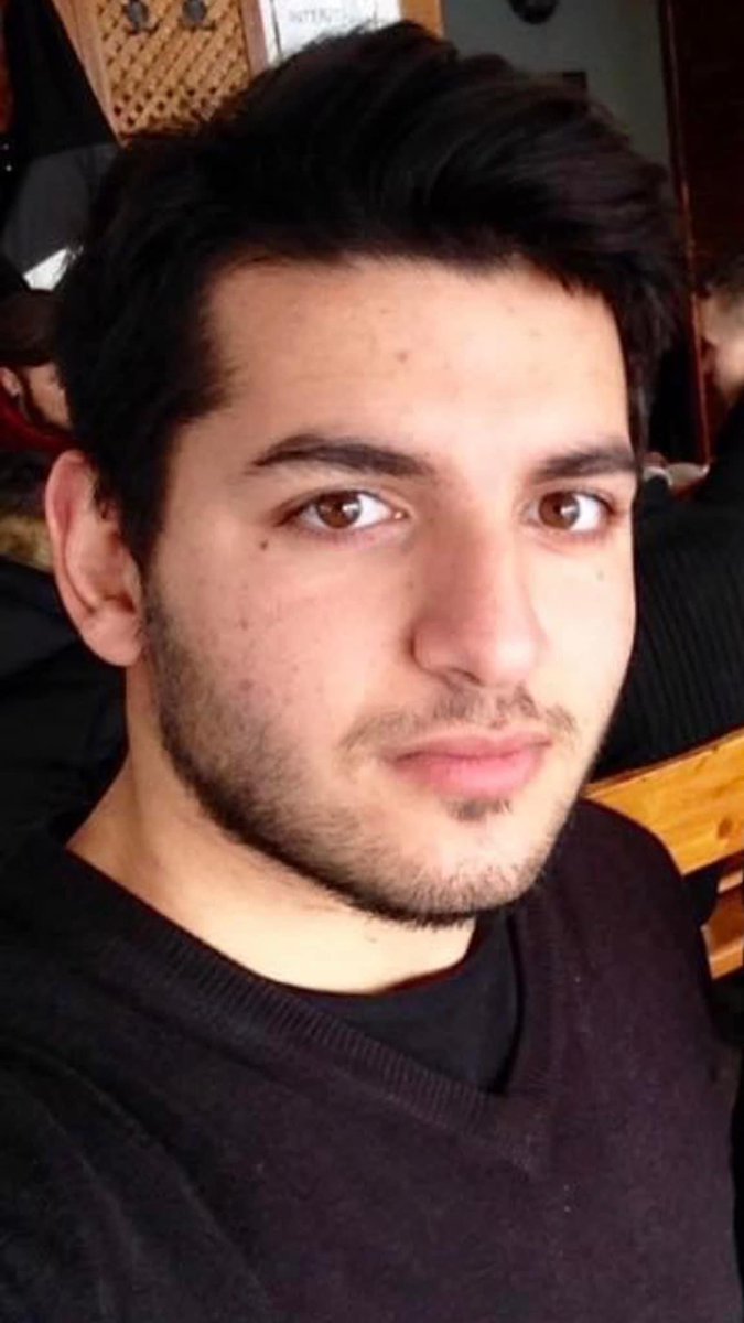 TemizUnvar's tweet photo. Ich muss immer daran denken, dass Vili uns gezeigt hat, was es bedeutet ein guter Mensch zu sein. Nicht die Polizei, Vili Viorel Păun hat uns die Menschheit gelehrt und hat seine Zivilcourage mit dem Leben bezahlt.    wir werden dich nicht vergessen…. https://t.co/tpMY62Jyf6