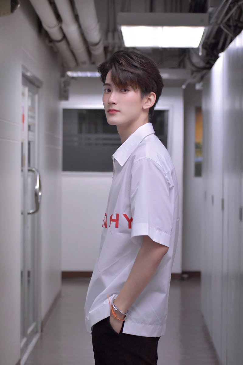 aiaiaiailing's tweet photo. #First_Chalongrat #FirstLoveIsU 
#รักแรกของเฟริสท์ #DomJiw #JaFirst
@firstfh5 https://t.co/P34FDCvrAA