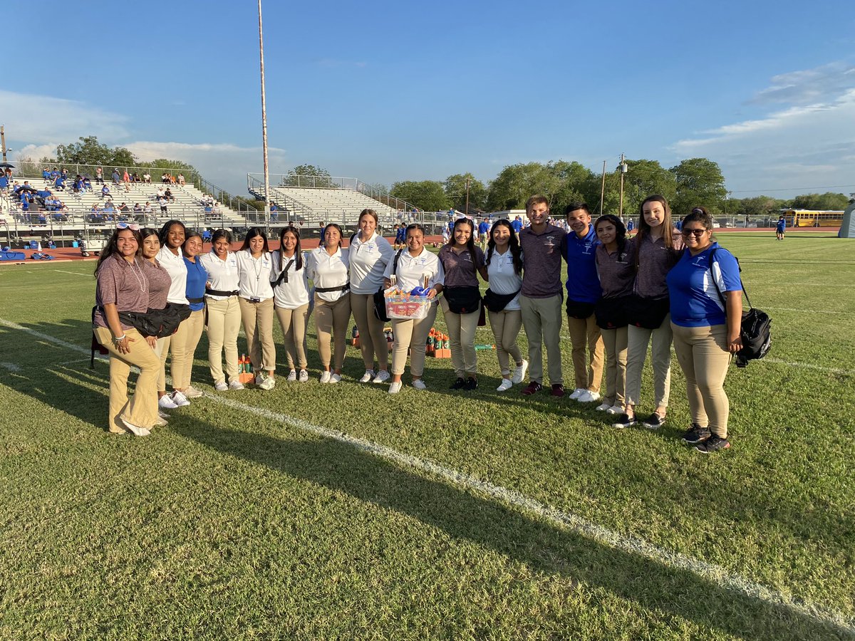 An amazing job done by athletics trainers on both sides of the field. Good game to both teams #nataliahs #dwvsnm