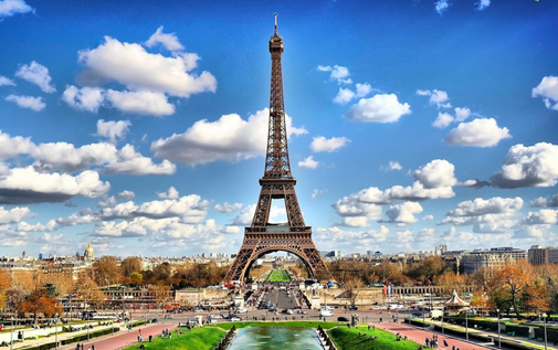 Hundreds of <a href="/cancernurseEU/">@cancernurseEU</a> nurses from all over Europe are gathering in Paris for the #EONS15 Cancer Nursing Conference – from 10-12 September. The Theme is ‘Quality cancer care: pathways to clinical excellence in cancer nursing’. You can still join us at bitly.ws/pXWr