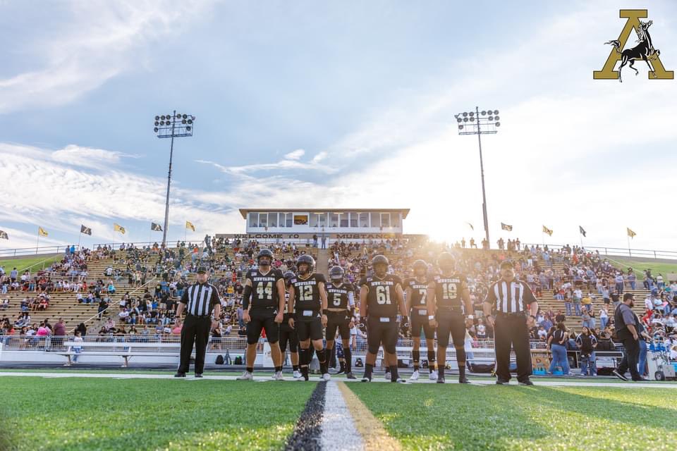 You can have the world but the city is ours! We put our city on our back and put our city on the map! 3-0 Baby!
<a href="/AshtonGalvan1/">Ashton Galvan</a> <a href="/elijahjoelopez/">Elijah “EJ” Lopez</a> <a href="/luispops_/">Luis</a> <a href="/Mustangpigskin/">Andrews Football</a>