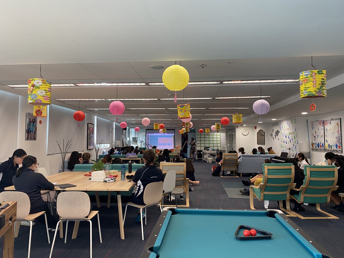 It was lovely to have the girls back in the House, and we ended the first full week back at school with some Mid-Autumn Celebrations.
#BacktoSchool 
#MidAutumnFestival2022