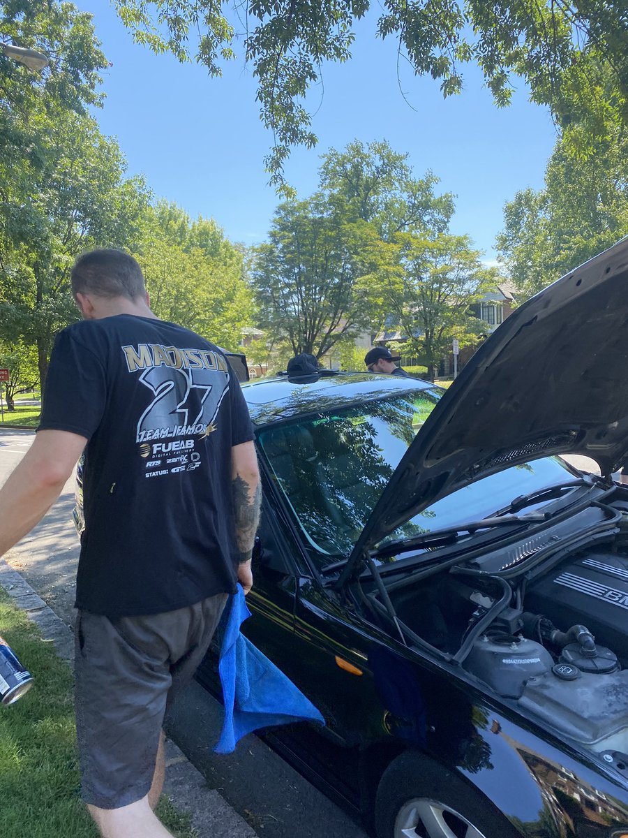 Lyss_Smith_'s tweet photo. my boyfriend finally talked me into selling my car and getting this cutie 🥹🥹 https://t.co/dhLznCTbwr