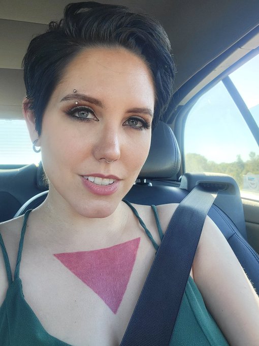 💋 https://t.co/9kUpclVKLm