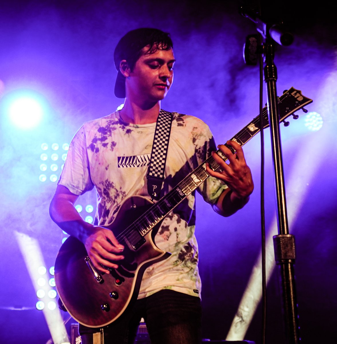 Easy Way Out tweet media