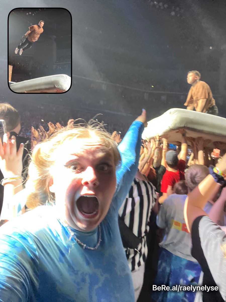raelynbarlow's tweet photo. my best bereal yet #icykc https://t.co/GwimUogK1f