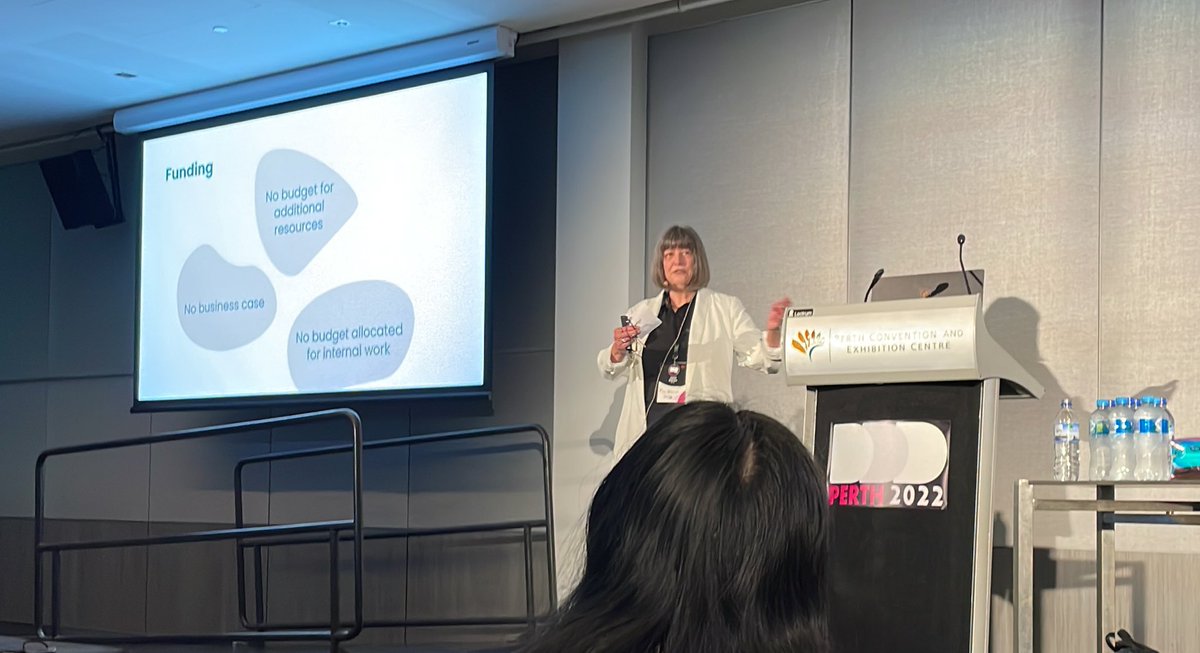 Louise Capper tweet media