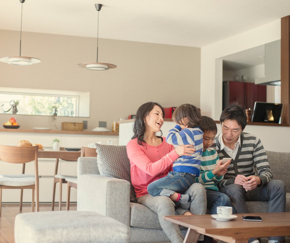 TheAlbionMall's tweet photo. Nowadays, finding a place to call your own can be a struggle, but the team helping you achieve this dream will make all the difference. Stop by @century21canada and let the experts guide you to the process  🏘️. 📸@century21canada

#TheAlbionCentre #RealStateAgent #DreamHomes https://t.co/VxIa0rlJsF