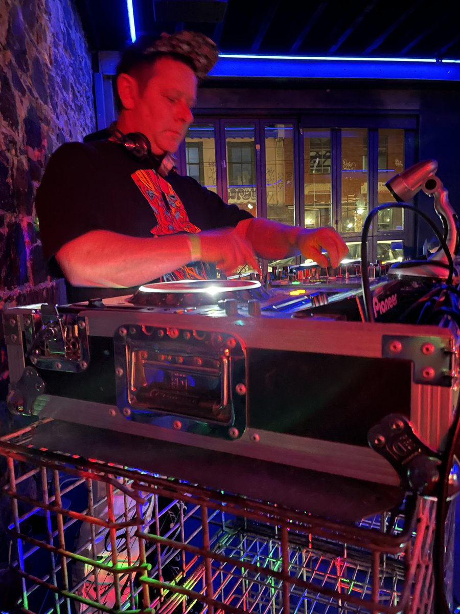 ArchieUltrastyl's tweet photo. DJ Archie J at the Sex Machine James Brown Tribute Show live at Evelyn Hotel Fitzroy 02/09/2022. Set snippits Pt.2 https://t.co/PQLCDAi1JZ
#DJArchieJ #melbournedj #sexmachine #JamesBrown #evelynhotel #melbournelivemusicvenue #fitzroy #fitzroymelbourne #funk #funky #funkytown https://t.co/jDq6GjRgBM