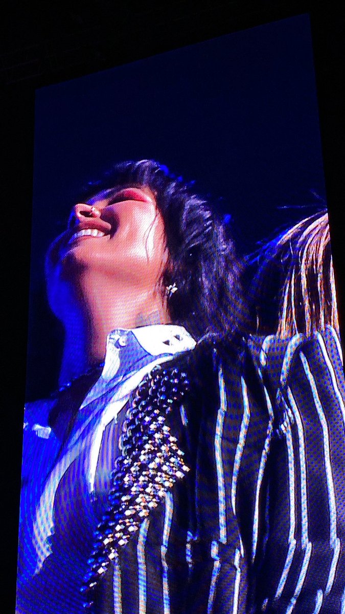 uniclovato's tweet photo. The Demi’s smile today is something that i will NEVER forget https://t.co/giPvPcxd5V