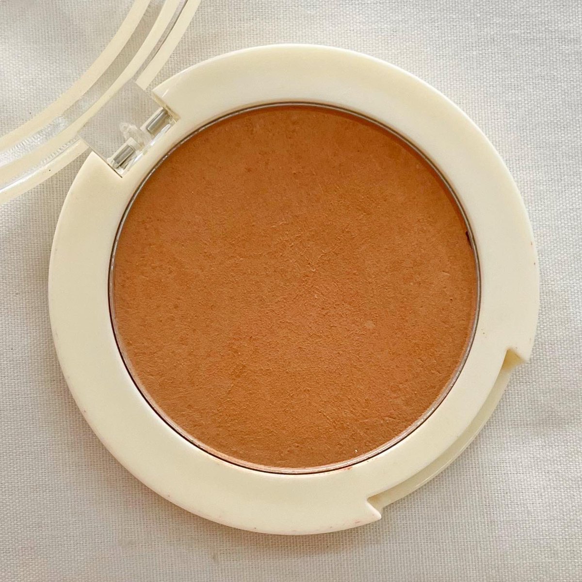 2hand2you_jpg's tweet photo. 4. the saem saemmul single blusher #be03 เหลือ 95% (ราคาเต็ม250) ❥ส่งต่อ110฿ 

#ส่งต่อคสอ #ส่งต่อเครื่องสําอาง #ไว้ส่งต่อห้ามขายของโว้ยย #ส่งต่อสกินเเคร์ #ส่งต่อ #ส่งต่อมือสอง #คสอมือสอง https://t.co/UcihNJiOpp
